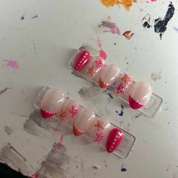 Custom nails! - Picture 1 of 1